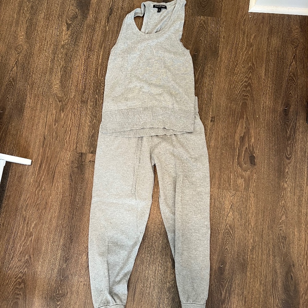 banana republic sweater joggers and tank top